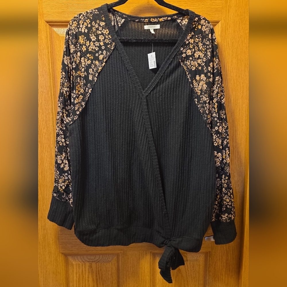 Maurices Black and Gold Floral Blouse